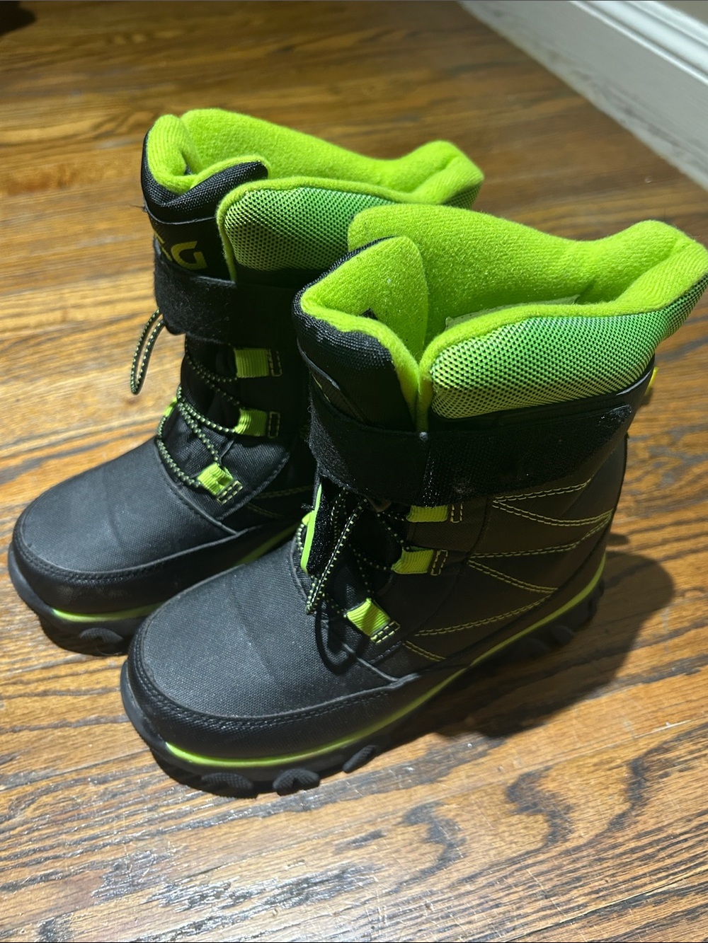 Kids Black and Neon Green Winter Boots - Unbranded